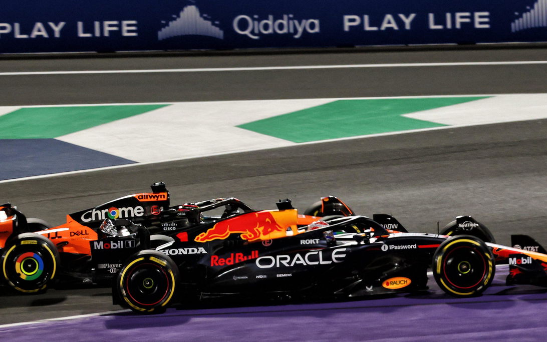 Verstappen Piastri start incident Jeddah