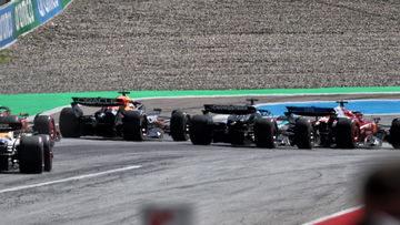 Red Bull verklaart foute call voor woedende Verstappen in Barcelona