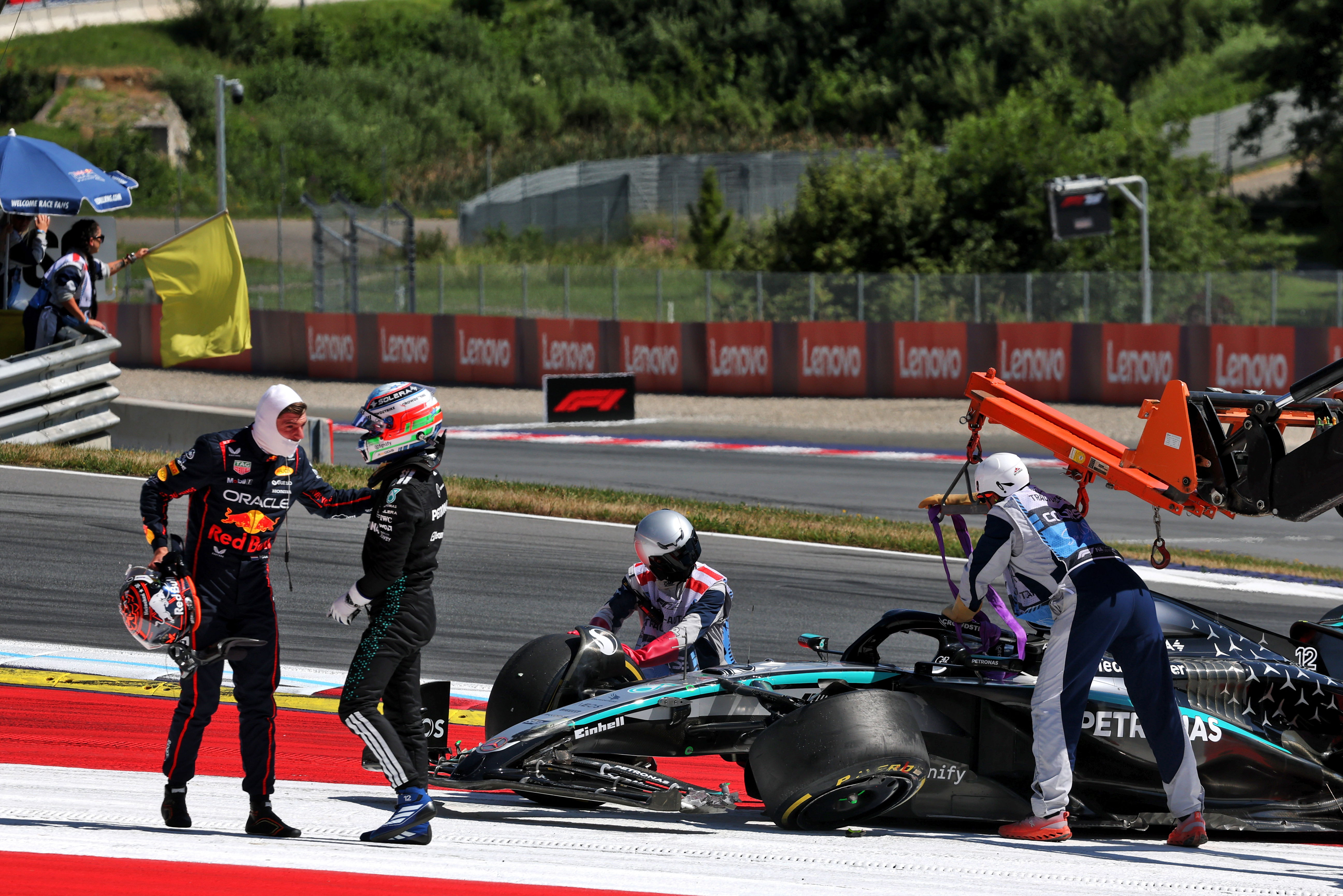 Verstappen Antonelli Austria crash