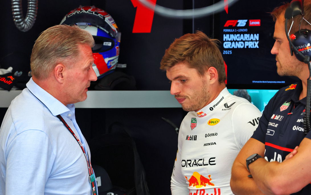 Max + Jos Verstappen Hungary FP2