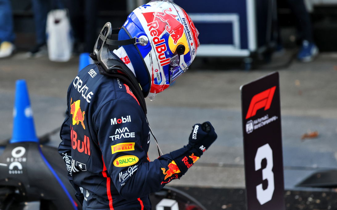 Verstappen pole Baku