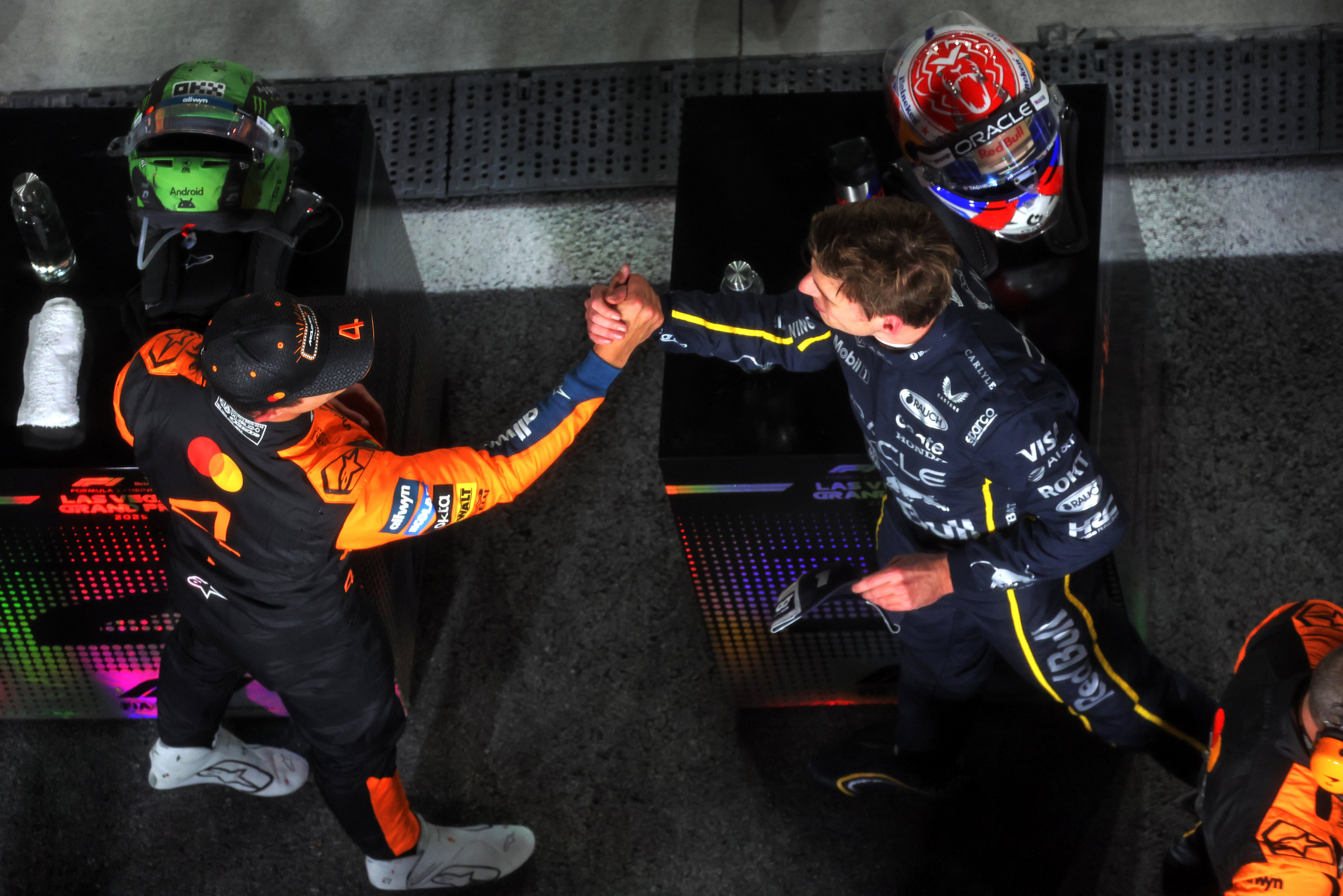 Verstappen Norris race Las Vegas