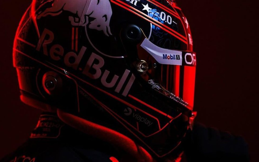 Verstappen austria helmet