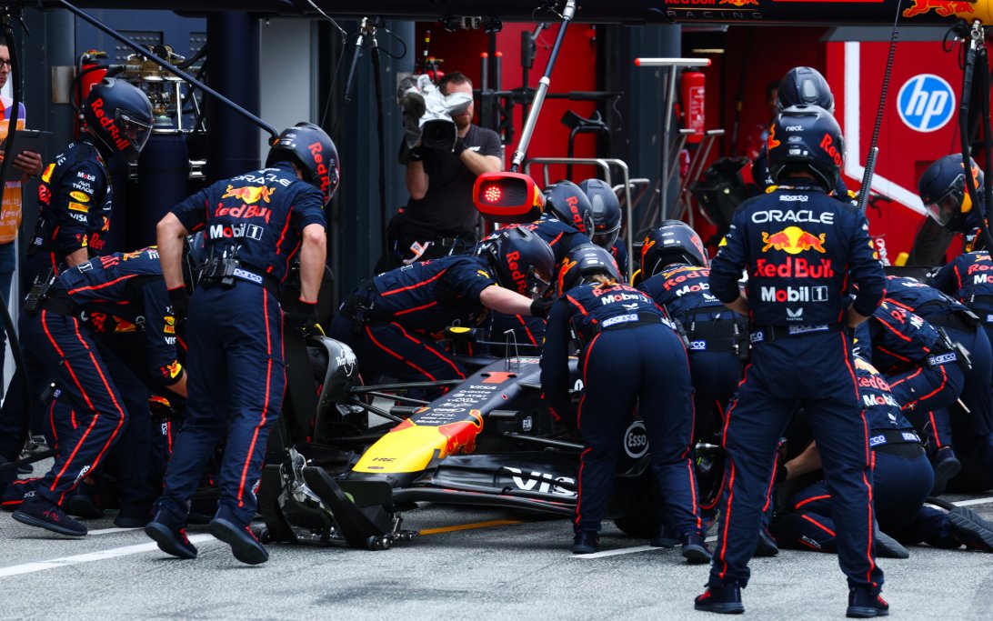 Verstappen pitstop race Zandvoort