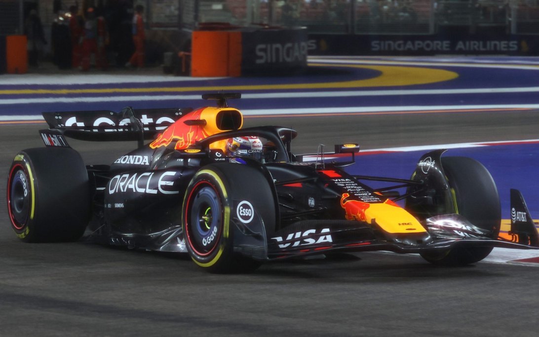 Verstappen FP2 Singapore
