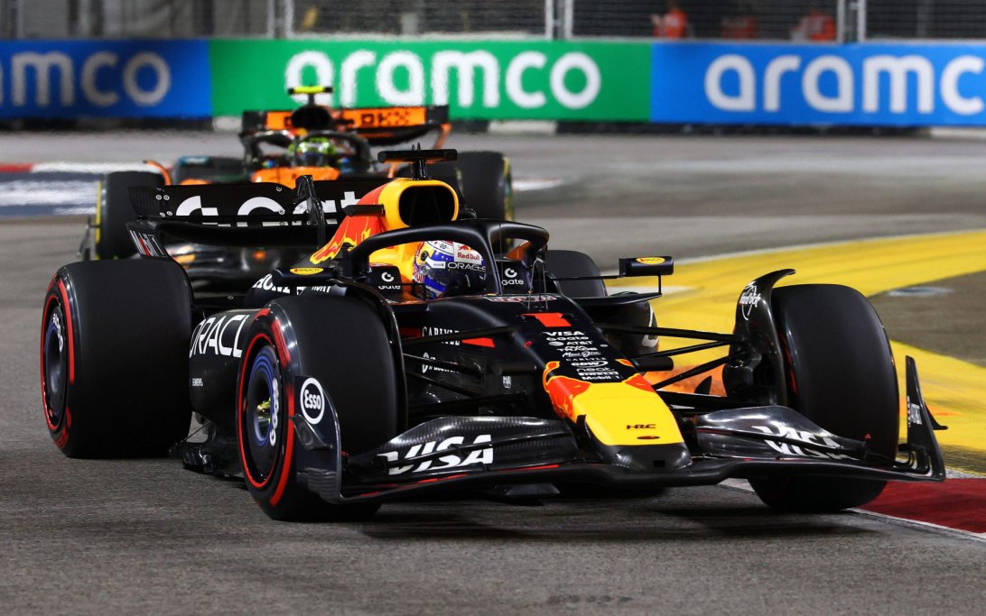 Verstappen race Singapore