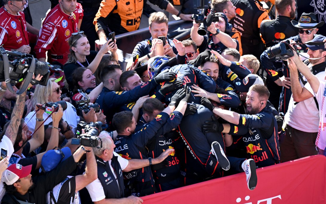 レッドブル、米国GP優勝後にスチュワードから呼び出し - 手続き違反の疑い