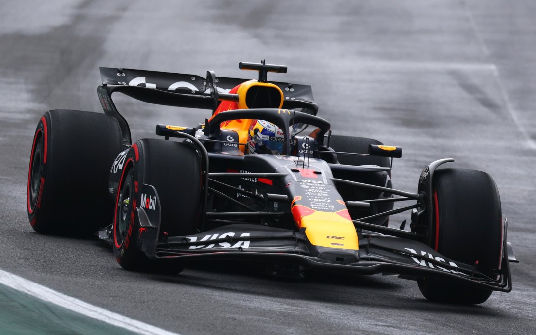 フェルスタッペン、ブラジルGPスプリントでのフラストレーションを受け、レッドブルのRB21に大幅変更を実施すると明言