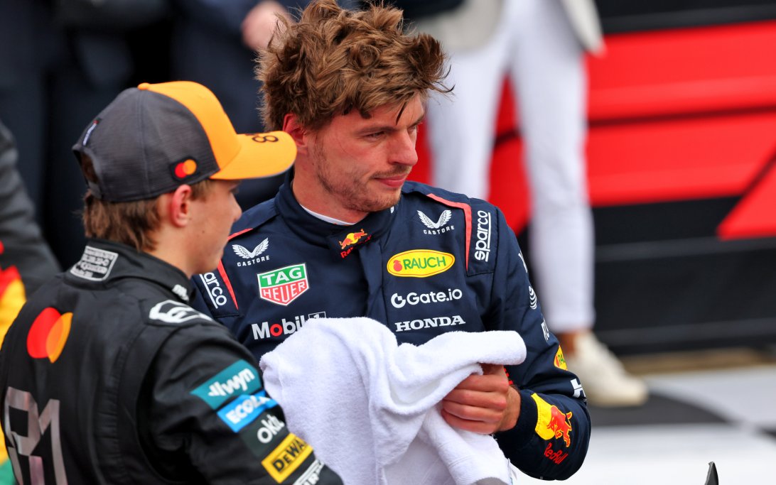 Verstappen Piastri Silverstone