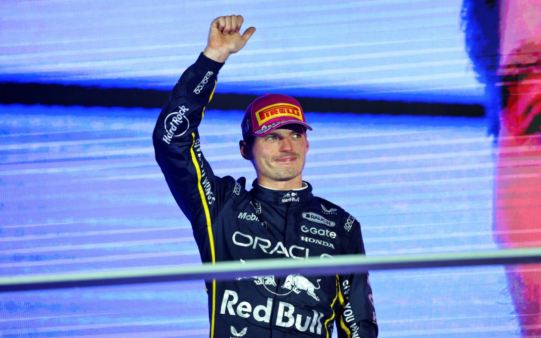 Verstappen Podium Sin