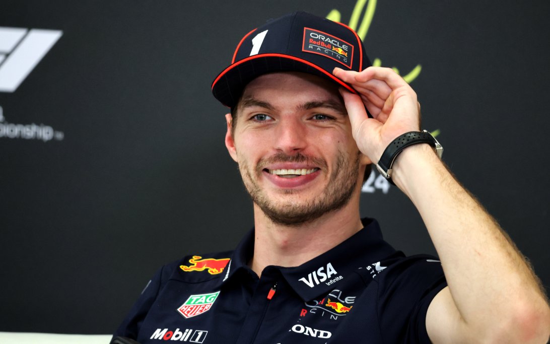 Verstappen presser Abu Dhabi Sun