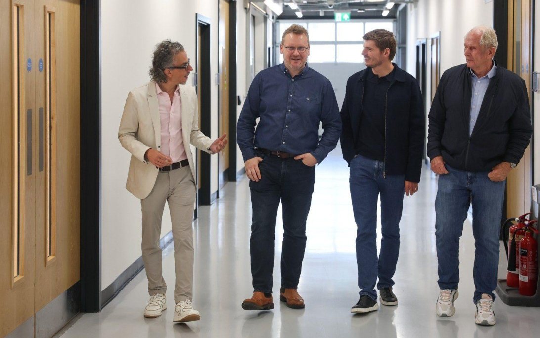Verstappen visit Red Bull Technology Campus