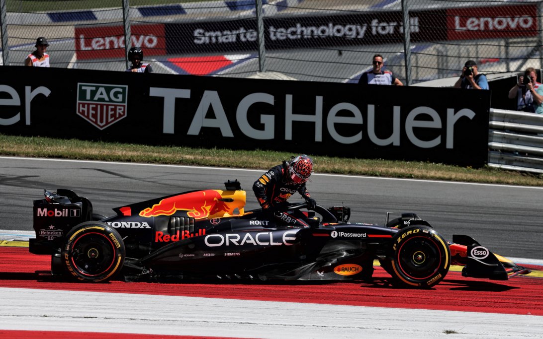 Verstappen Austria race crash