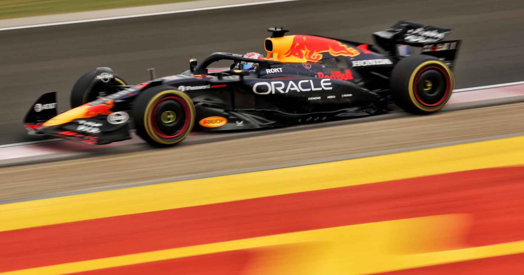 Key Max Verstappen figure rules out F1 title defence: 'It's impossible'