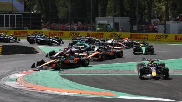 Boze Norris hekelt Verstappen: "Wat doet deze idioot?!"