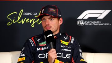 Luyendyk oppert nieuwe toekomstoptie voor Verstappen