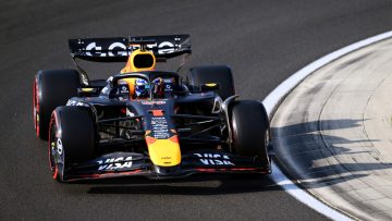 Live reacties na zeer grote achterstand Verstappen op McLaren