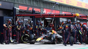 McLaren én Red Bull doorbreken magische grens in Hongarije
