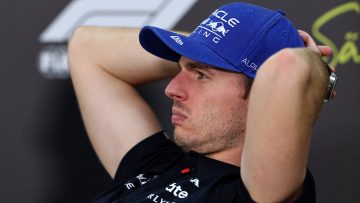 Knokkende Verstappen heeft wonder nodig na galavoorstelling Brazilië