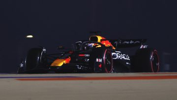 Verstappen in alles-of-niets-modus tegen McLaren