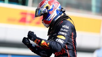 Wolff verklaart gesprekken met Verstappen: "Dat heb ik ook tegen Russell gezegd"