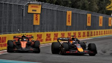 Verstappen haalt schouders op na gevecht met McLaren: "Ik volg de regels"