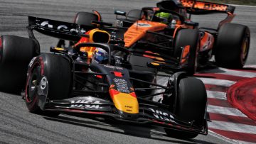 Brundle voorziet rivalen Verstappen van advies: "Ik zou dat toch bij Max proberen"