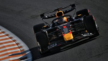 Hier verliest Verstappen cruciale tijd op McLaren