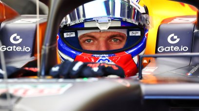 Verstappen Bahrain test cockpit