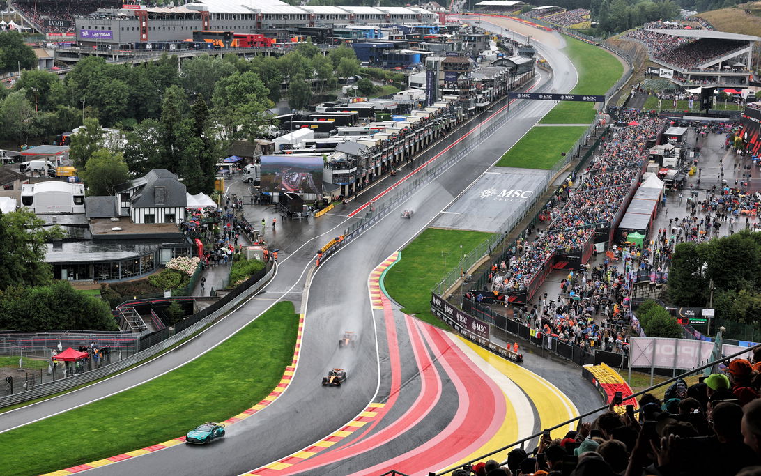 Formation lap behind safety car Belgium wet