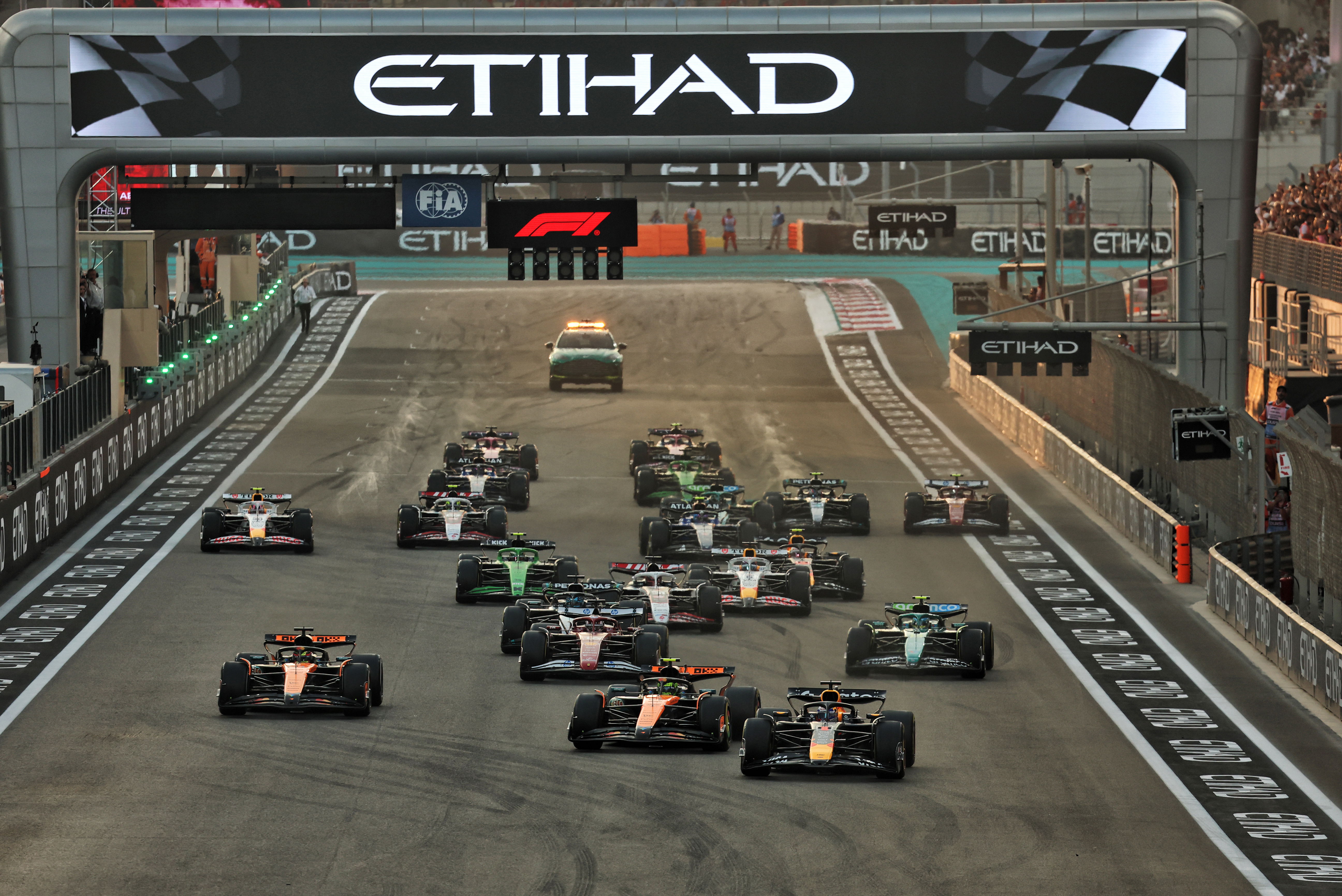 Abu Dhabi start
