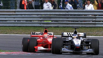 Hakkinen zet F1 in vuur en vlam met ultieme move op Schumacher