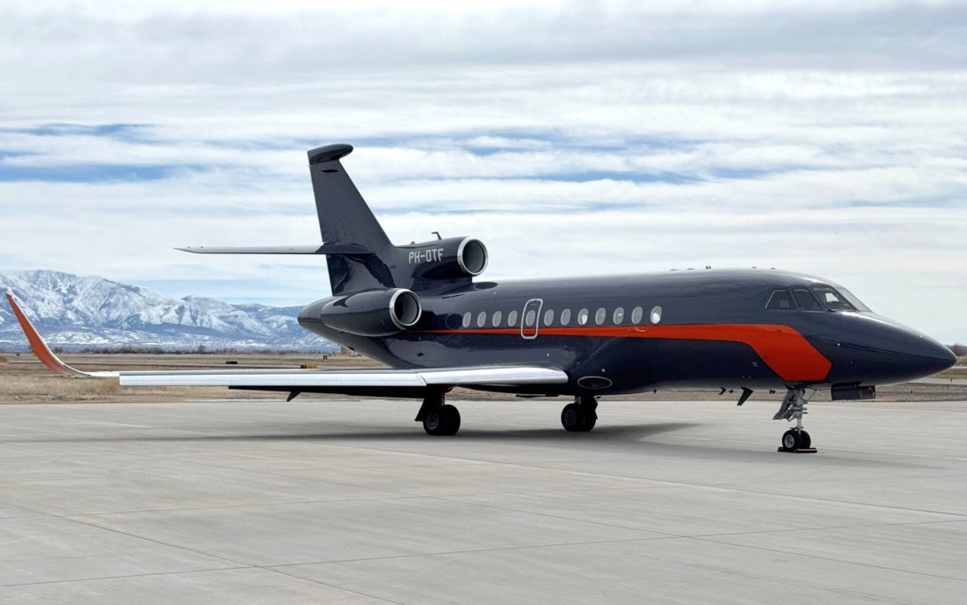 Verstappen Falcon 900EX