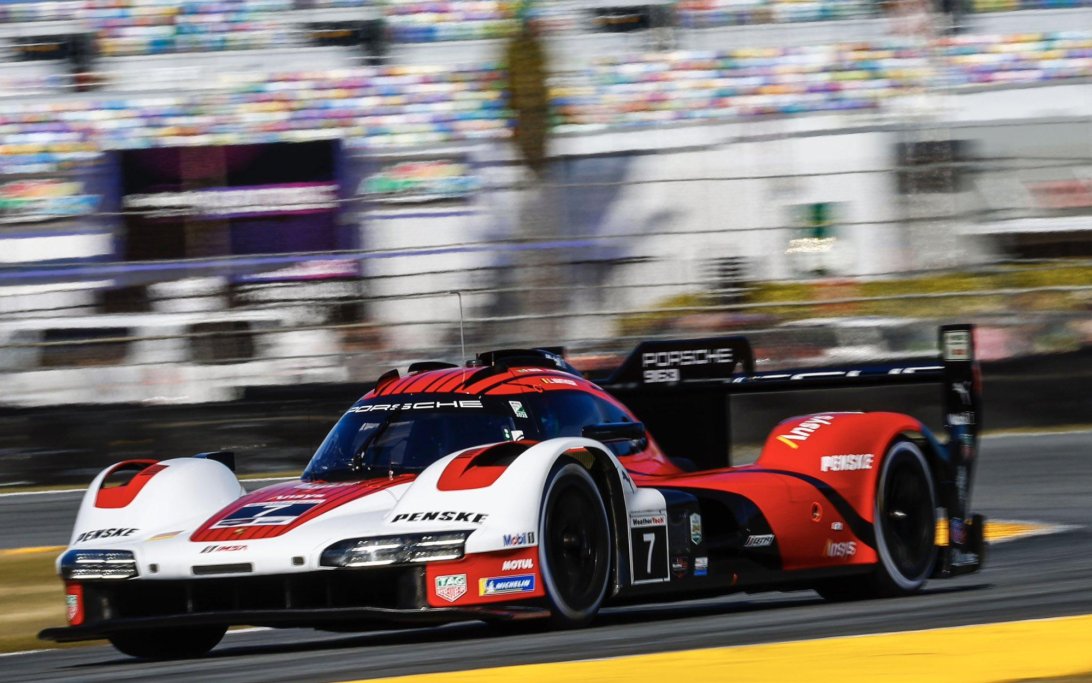Porsche #7 Daytona