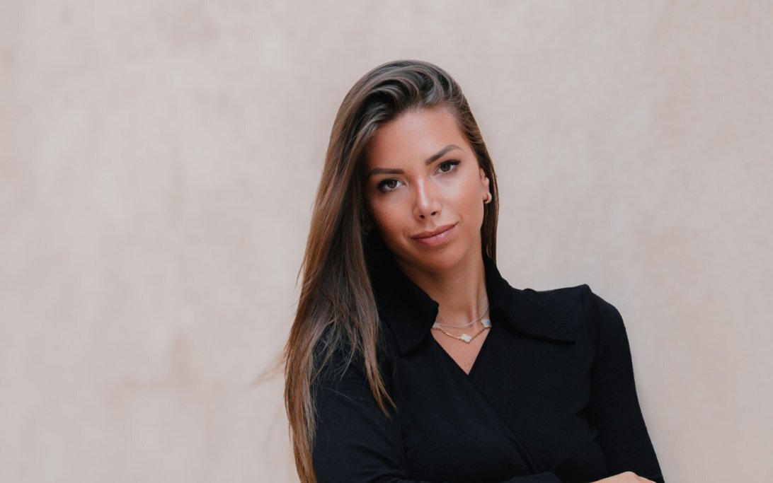 Laura Villars 1