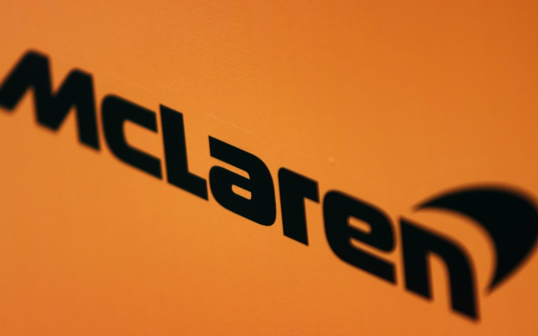 Mc Laren sign