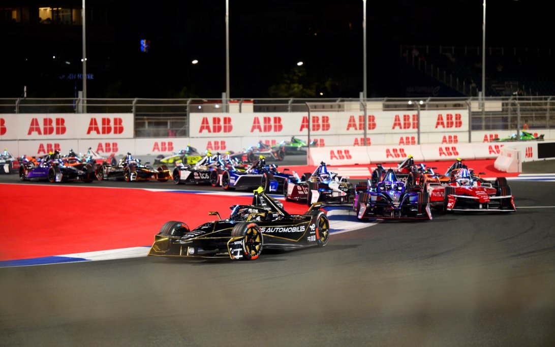 SMG 8542 LHY Kf K Ov 20250214052541 2048x2048