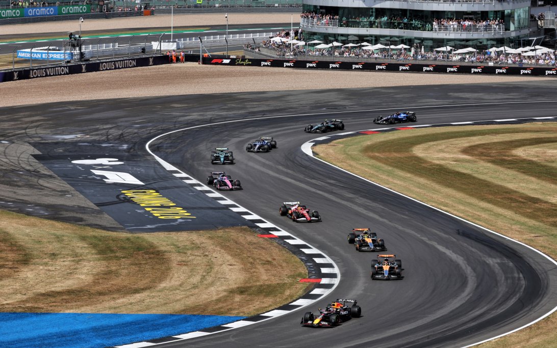 Silverstone start