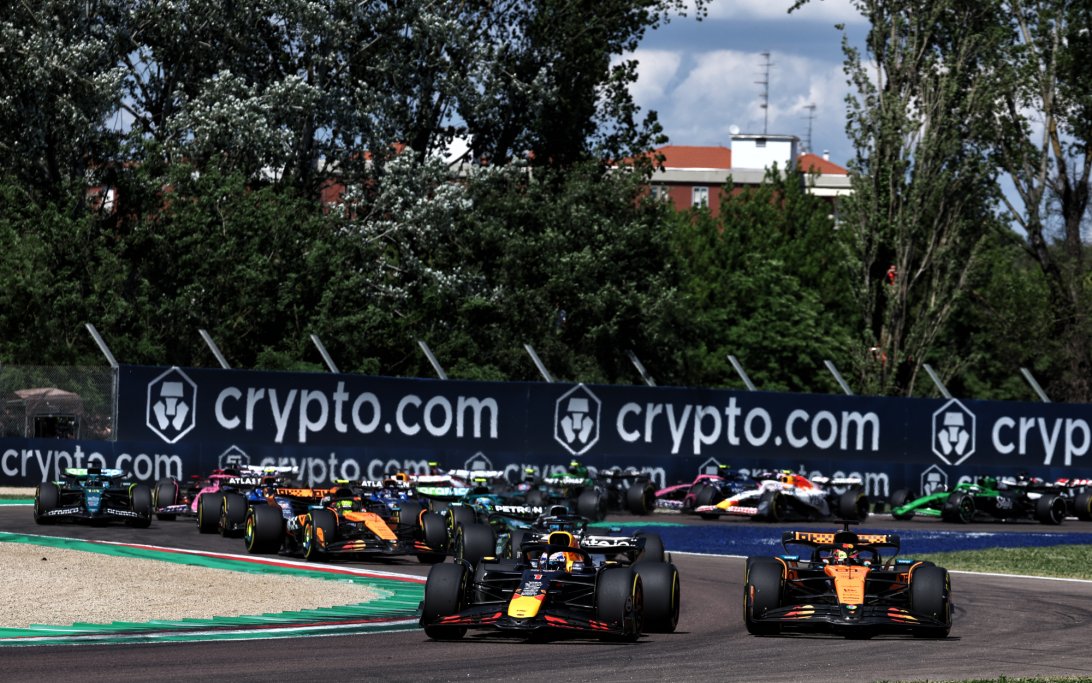 Verstappen Piastri Imola