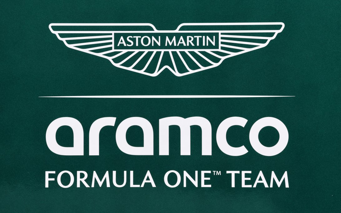 Aston Martin Evita Sanção da FIA por Tecnicidade no Teto de Gastos