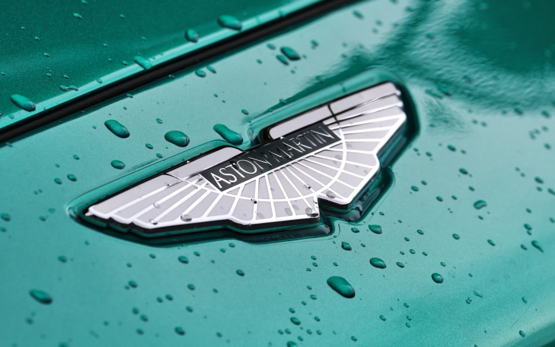 Aston Martin logo