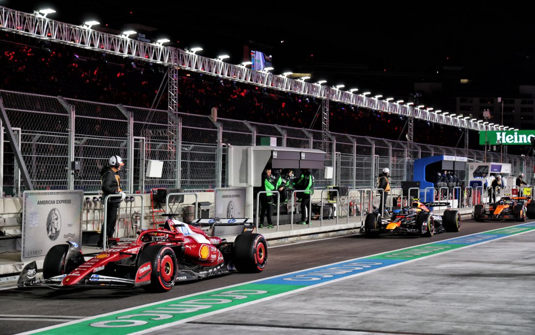 Segunda bandera roja en los FP2 de Las Vegas por fallo de Leclerc y confusión con la tapa de alcantarilla