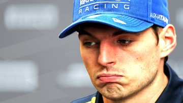 Verstappen opent maximaal de aanval op 'afgeleid' McLaren