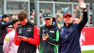 Bortoleto neemt het op voor Verstappen: "Er is niets nep aan hem"