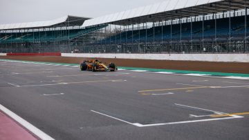 In beeld: Met deze auto wil McLaren Verstappen van de troon stoten