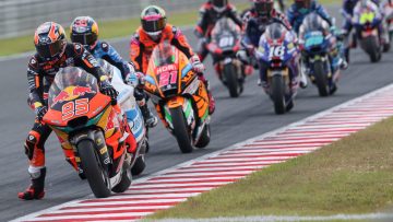 Veijer viert nieuw Red Bull KTM-contract met klinkend puntenresultaat