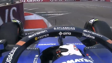 Albon direct uitgeschakeld na knullige crash in Baku