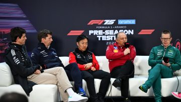 F1-teambaas krijgt vervroegd verjaardagscadeau met nieuw contract