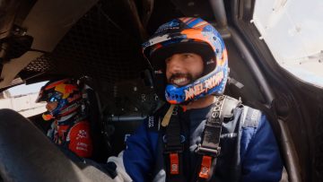 Ford biedt Ricciardo unieke comeback achter racestuur