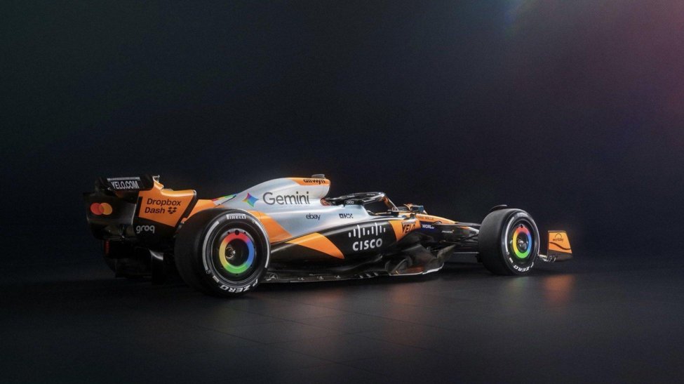 			© McLaren
	